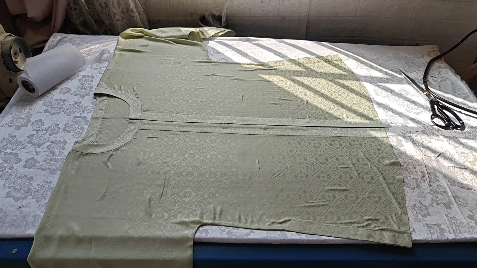 宽领圆领衫（默认直袖）